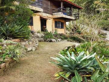 Casa à venda em Samambaia, Petrópolis - RJ