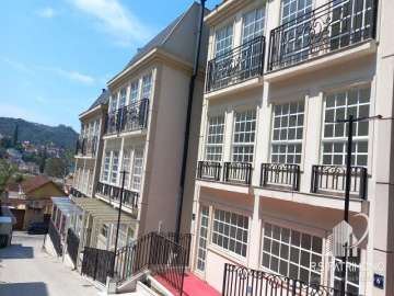 Casa à venda em Valparaíso, Petrópolis - RJ