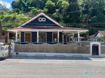 Casa para alugar em Valparaíso, Petrópolis - RJ