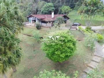 Casa à venda em Araras, Petrópolis - RJ