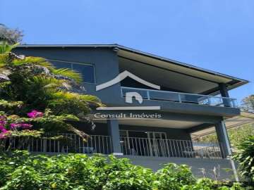 Casa à venda em Itaipava, Petrópolis - RJ