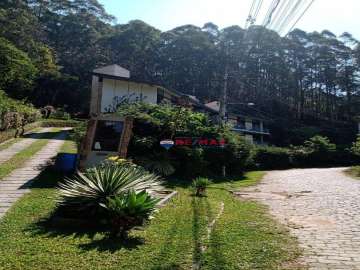 Apartamento à venda em Cascatinha, Nova Friburgo - RJ