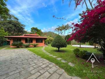 Casa à venda em Araras, Petrópolis - RJ