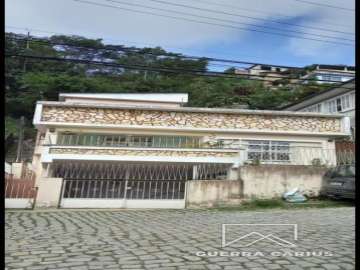 Casa à venda em Vila Militar, Petrópolis - RJ
