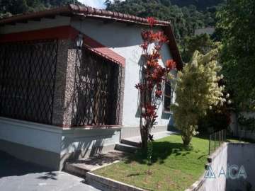 Casa à venda em Quissamã, Petrópolis - RJ