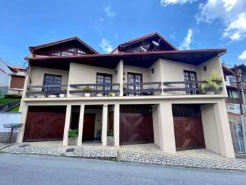 Apartamento à venda em Braunes, Nova Friburgo - RJ