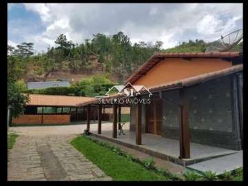 Casa à venda em Itaipava, Petrópolis - RJ