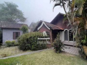 Casa à venda em Fazenda Inglesa, Petrópolis - RJ
