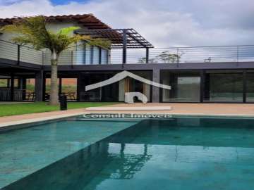 Casa à venda em Itaipava, Petrópolis - RJ