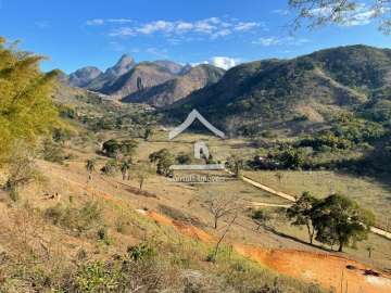 Terreno Residencial à venda em Secretário, Petrópolis - RJ