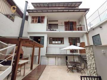 Casa à venda em Centro, Nova Friburgo - RJ