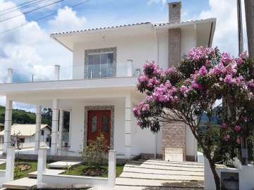 Casa à venda em Vargem Grande, Teresópolis - RJ