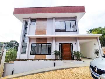 Casa à venda em Várzea, Teresópolis - RJ
