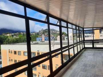 Apartamento à venda em Várzea, Teresópolis - RJ