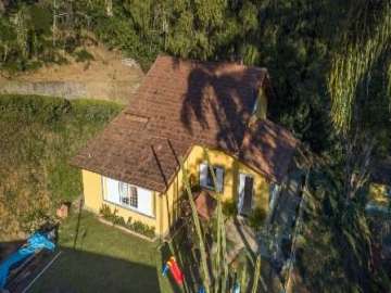 Casa à venda em Golfe, Teresópolis - RJ