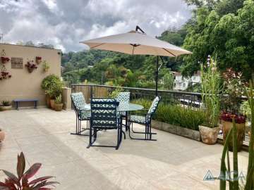 Casa à venda em Castelânea, Petrópolis - RJ