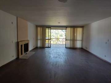 Apartamento à venda em Duarte da Silveira, Petrópolis - RJ