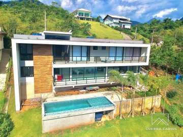 Casa à venda em Nogueira, Petrópolis - RJ