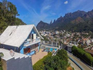 Casa à venda em Fazendinha, Teresópolis - RJ