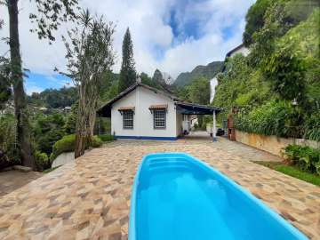 Casa à venda em Parque do Ingá, Teresópolis - RJ