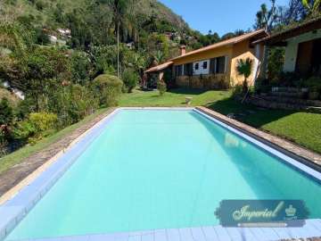 Casa à venda em Corrêas, Petrópolis - RJ