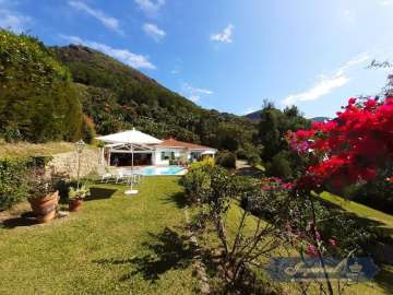 Casa à venda em Itaipava, Petrópolis - RJ