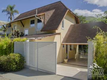 Casa à venda em Itaipava, Petrópolis - RJ