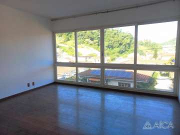 Apartamento à venda em Valparaíso, Petrópolis - RJ
