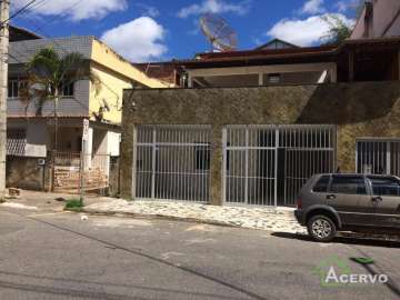 Casa à venda em São Mateus, Juiz de Fora - MG