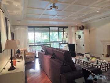 Apartamento à venda em Duarte da Silveira, Petrópolis - RJ