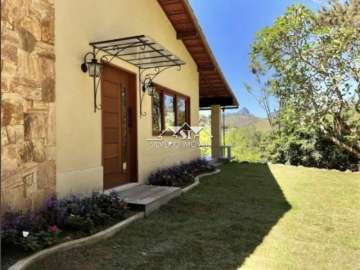 Casa à venda em Itaipava, Petrópolis - RJ