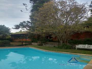 Casa à venda em Itaipava, Petrópolis - RJ