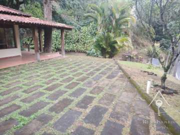 Casa à venda em Itaipava, Petrópolis - RJ