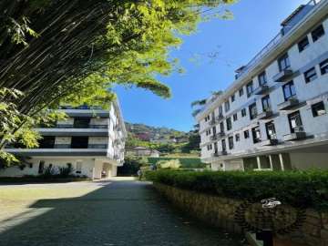 Cobertura à venda em Retiro, Petrópolis - RJ