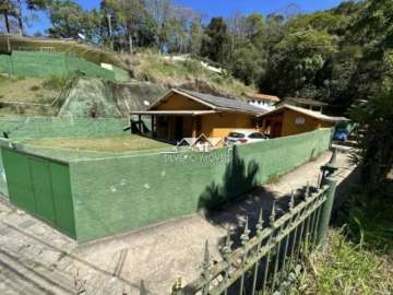 Casa à venda em Itaipava, Petrópolis - RJ