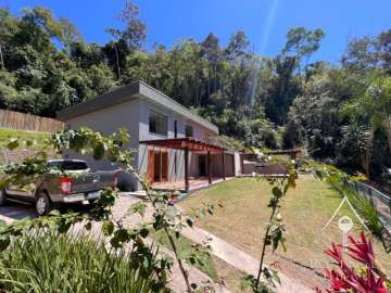 Casa à venda em Itaipava, Petrópolis - RJ