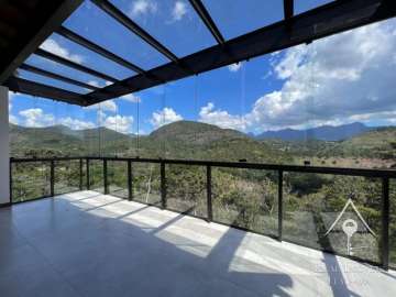 Casa à venda em Itaipava, Petrópolis - RJ