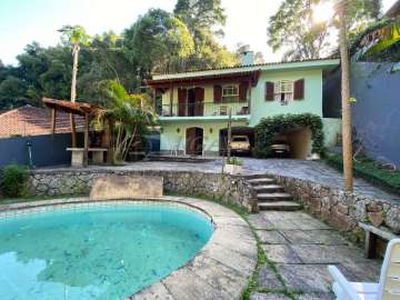 Casa à venda em Bingen, Petrópolis - RJ