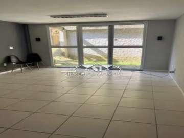 Sala à venda em Quarteirão Brasileiro, Petrópolis - RJ
