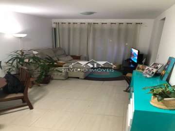 Apartamento à venda em Samambaia, Petrópolis - RJ