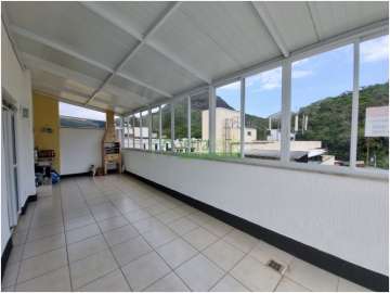 Apartamento à venda em Corrêas, Petrópolis - RJ