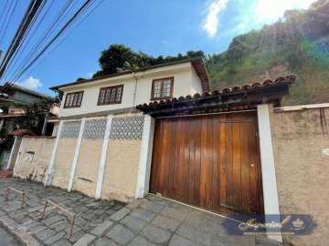Casa à venda em Corrêas, Petrópolis - RJ