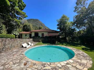 Casa à venda em Alto, Teresópolis - RJ