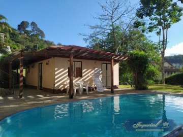 Apartamento à venda em Bonsucesso, Petrópolis - RJ