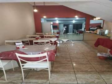 Loja à venda em Carangola, Petrópolis - RJ