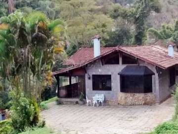 Casa à venda em Araras, Petrópolis - RJ
