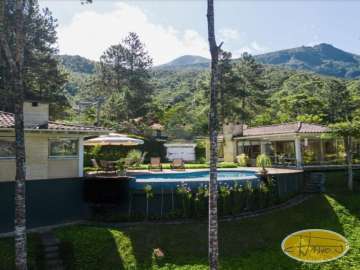Casa à venda em Araras, Petrópolis - RJ