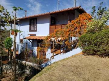 Casa à venda em Itaipava, Petrópolis - RJ