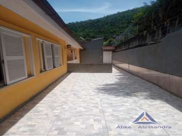 Casa à venda em Nogueira, Petrópolis - RJ