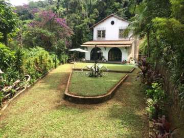 Casa à venda em Independência, Petrópolis - RJ